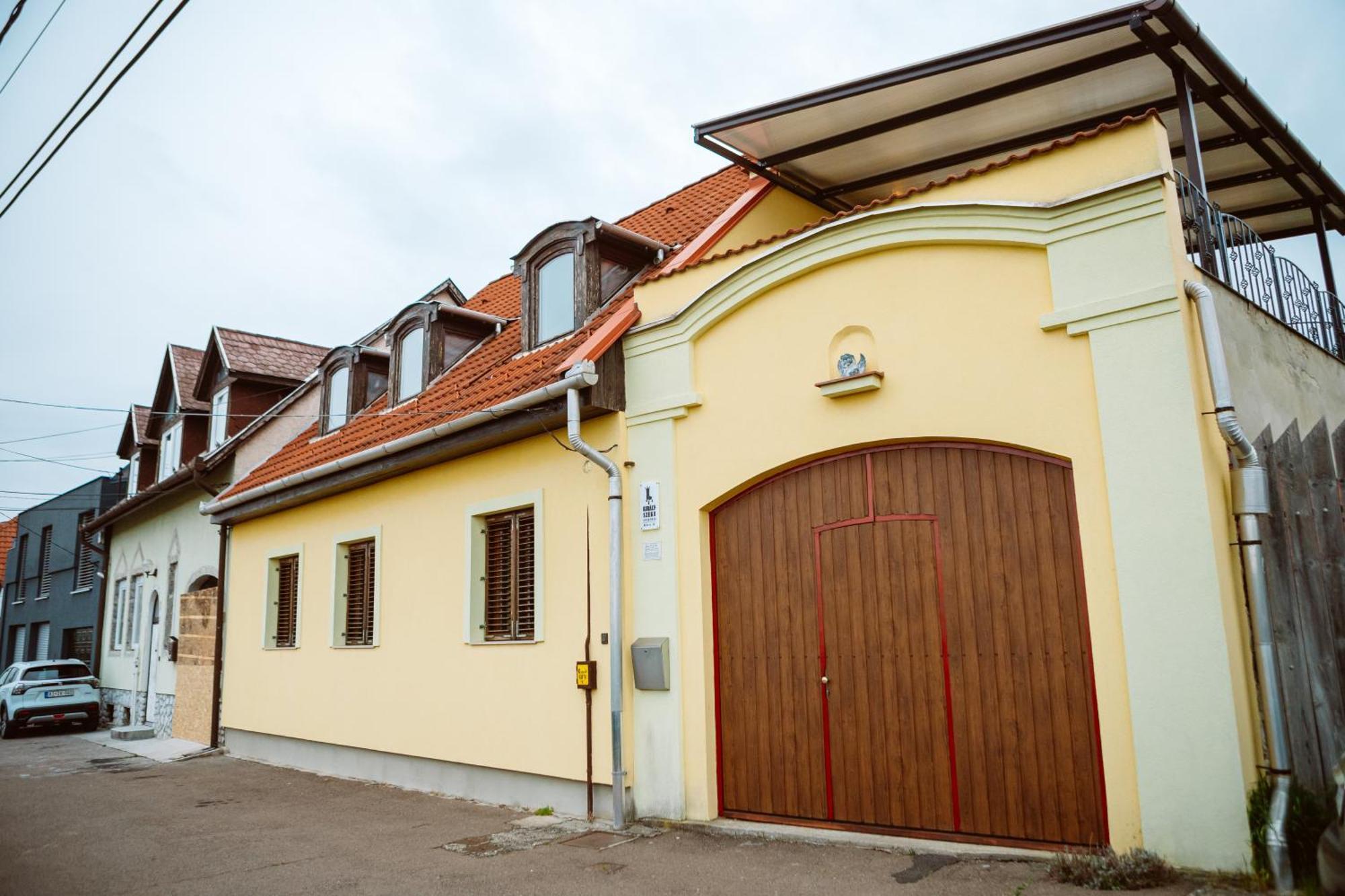 Kiralyszeke Apartman Eger Exterior photo
