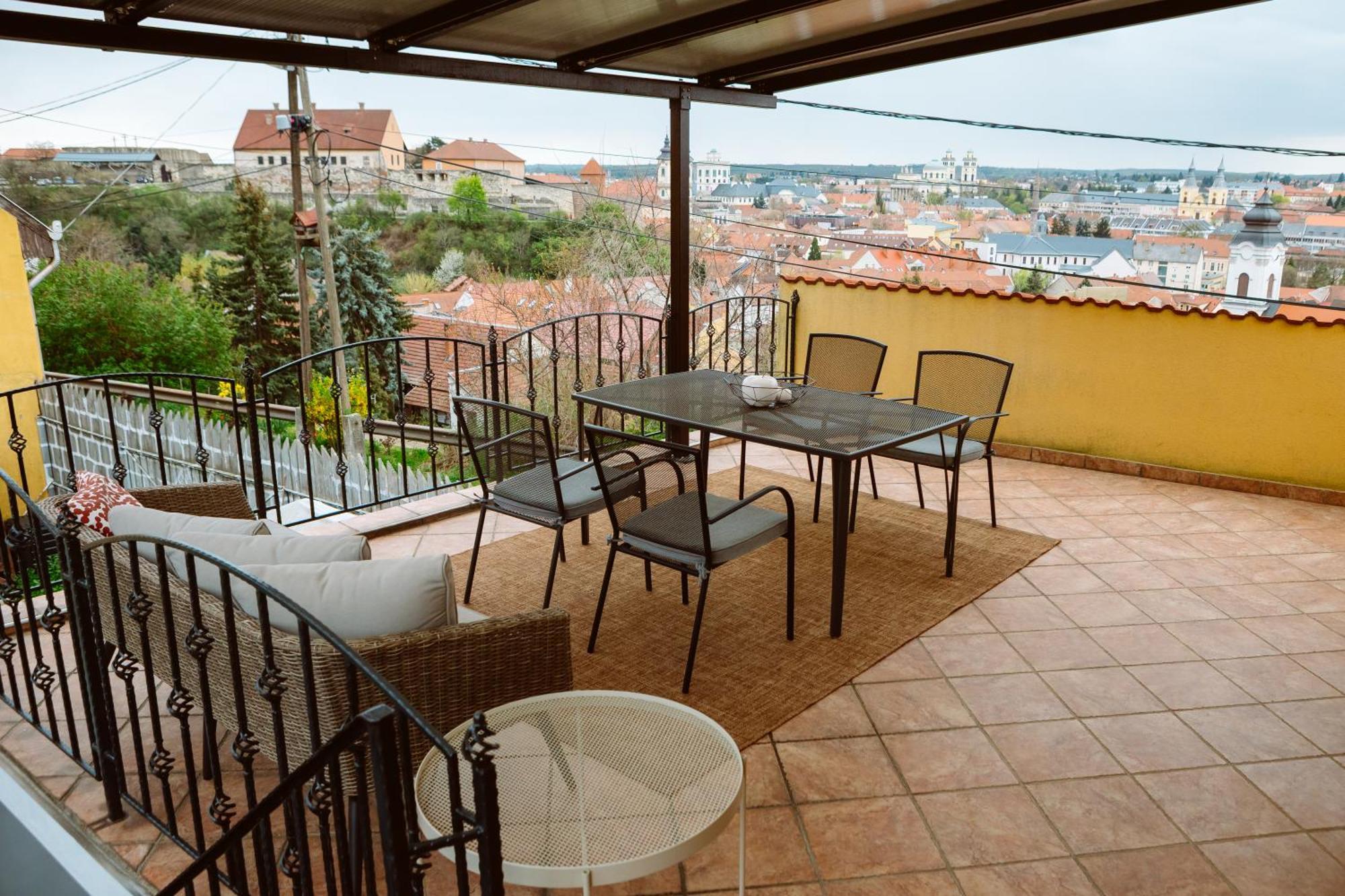 Kiralyszeke Apartman Eger Exterior photo